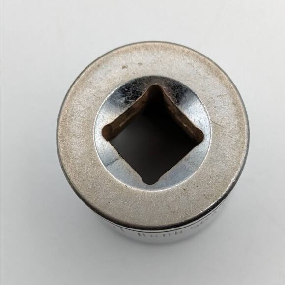 Great Neck Standard Shallow Socket 19mm 3/8" Drive 6 Point SK19M - Picture 5 of 5